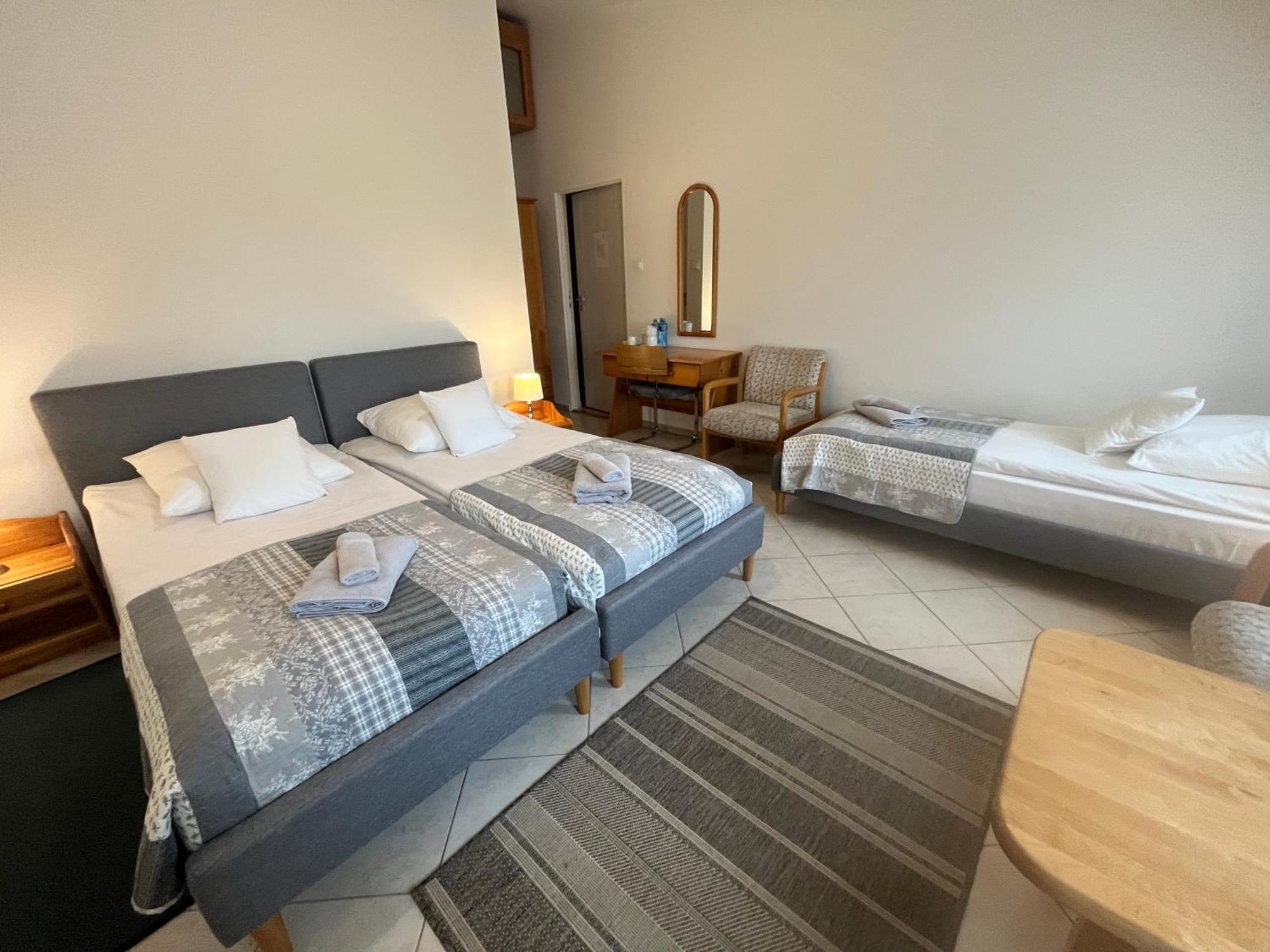 Gosciniec Jantar Hotell Giżycko Eksteriør bilde